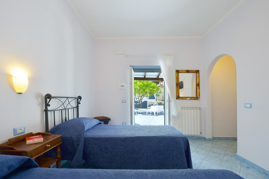 Bnb Le Isole Форио Экстерьер фото